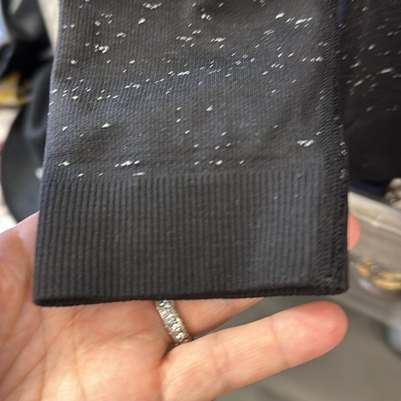 Lululemon Back In Action Long Sleeve Shirt Size 8 - Picture 5 of 6